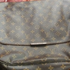 Louis Vuitton messenger bag